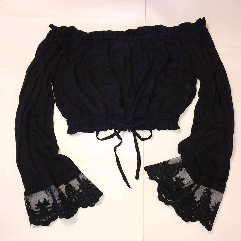 Tobi Dressy Black Lacey Long Sleeves Cropped Blouse Top Size XSmall